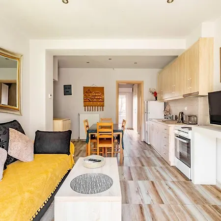 Denis Apartament *